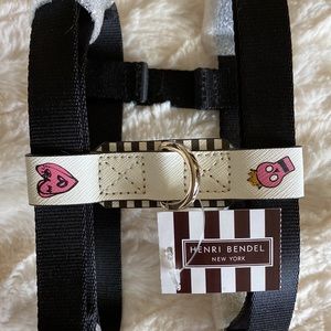 Henri Bendel Graffiti print pet Harness size: small/medium